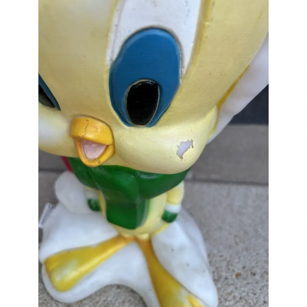 Rare VTG 2000 Tweety Bird 17